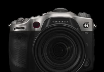 Hasselblad идет проторенным путем, предлагая за $11500 под названием Hasselblad HV перелицованную камеру Sony SLT-a99