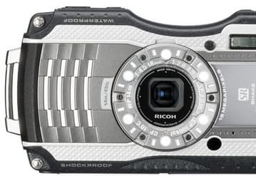 Камеры Ricoh WG-4 и WG-4 GPS выдерживают погружение на глубину до 14 метров и падения с высоты до 2 метров