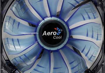 В серию AeroCool AirForce вошли вентиляторы типоразмера 120 и 140 мм
