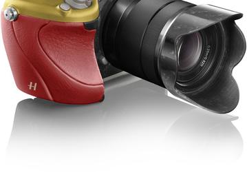 Камер Hasselblad Lunar Limited Edition выпущено всего 200 штук, каждая стоит 7200 евро