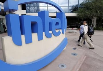 На фоне сокращения рынка ПК Intel отложила запуск новой фабрики в Аризоне