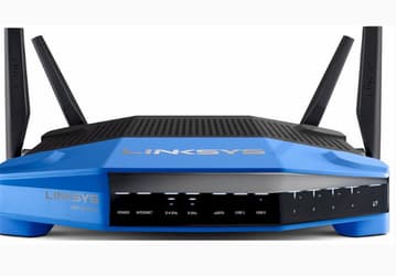 Linksys оснащает роутер WRT1900AC четырьмя антеннами