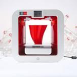 3D-принтер Ecocycle Cube использует для печати старые пластиковые бутылки