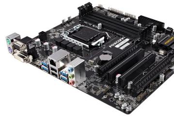 Системная плата Foxconn H97M Plus выполнена в типоразмере microATX