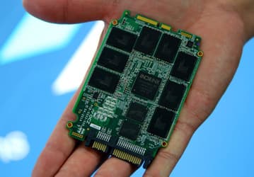 OCZ готовит к выпуску серию твердотельных накопителей Vector 180
