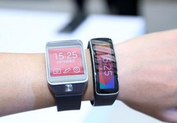 Стали известны цены на устройства Samsung Gear 2 и Gear Fit