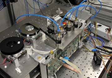 Разработка IBM позволяет увеличить емкость картриджа с магнитной лентой до 154 ТБ