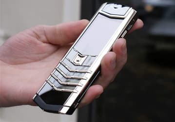Смартфон Vertu Signature Touch получит дисплей Full HD и платформу Snapdragon 800