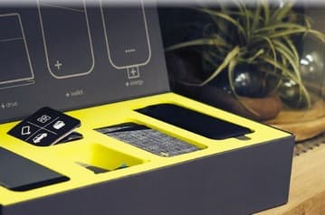 Чехол Logitech Case [+] — бумажник, подставка, внешний аккумулятор и автомобильное крепление в одном аксессуаре