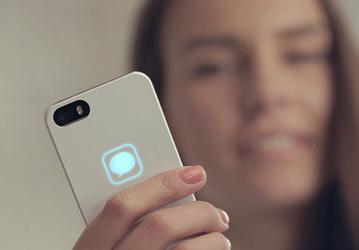 Чехол Lunecase собирает излучаемую iPhone энергию