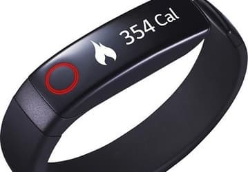 «Умный» браслет LG Lifeband Touch оценён в $150, а наушники Heart Rate в $180