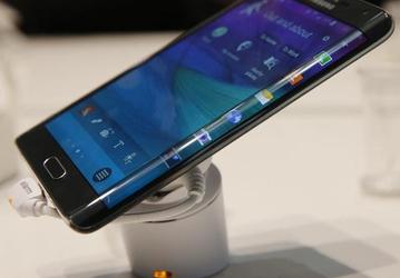 Прибыль Samsung Electronics в минувшем квартале оказалась наименьшей за три последних года