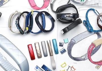 Фитнес-браслет Jawbone Up3 оснащён биоимпедансным датчиком