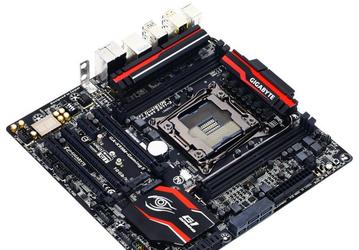 Системная плата Gigabyte X99M-Gaming 5 имеет типоразмер microATX