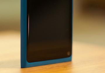 Nokia работает над флагманским смартфоном с ОС Android, который будет похож на модель N9