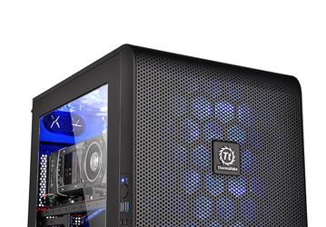 В корпусе для ПК Thermaltake Core V21 системная плата может располагаться вертикально или горизонтально