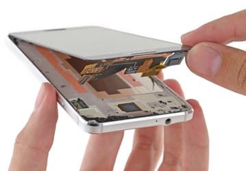 Специалисты iFixit выставили смартфону Samsung Galaxy Alpha пять баллов из десяти