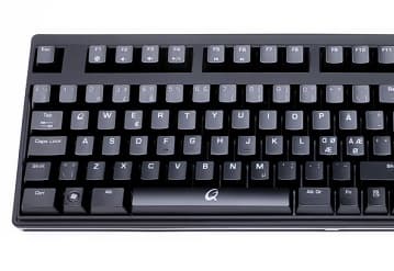 Механическая клавиатура Qpad MK-70: переключатели Cherry MX Red и подсветка