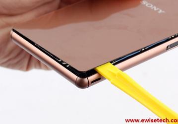 Разборка смартфона Sony Xperia Z3 показала, что в конструкции используется тепловая трубка