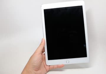 Появились фото планшетного компьютера Apple iPad Air 2