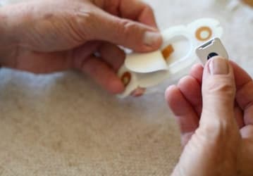 Philips разработала небольшой датчик для людей, больных ХОБЛ, передающий данные на смартфон