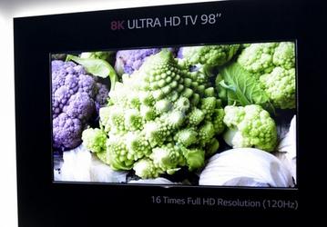 LG показала телевизионный дисплей разрешением 8K