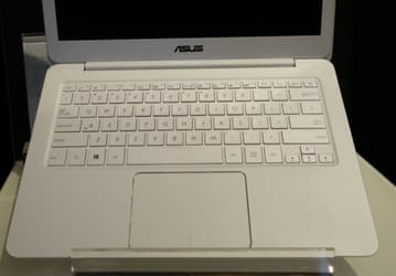 Asus представила ультрабук ZenBook UX305. Обновлено (видеопревью с IFA 2014)