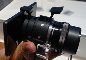 Sony представила обновление линейки автономных объективов Sony серии QX. Обновлено (видеообзор с IFA 2014)