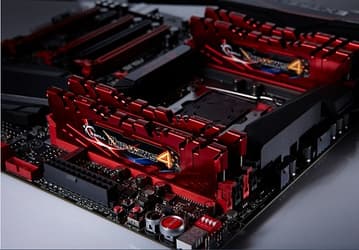 Установлен новый рекорд разгона памяти DDR4