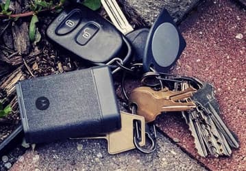 Внешний аккумулятор Motorola Power Pack Micro — 1500 мА·ч, «обтянутые» тканью