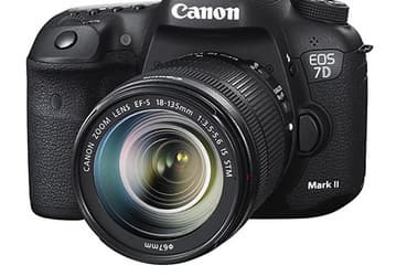 Появились основные спецификации и изображение зеркальной камеры Canon 7D Mark II