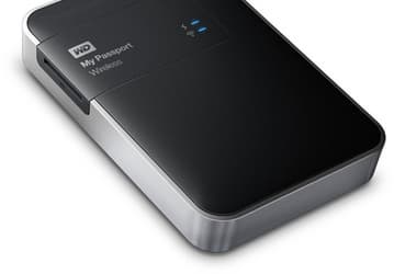 Внешний жесткий диск WD My Passport Wireless оснащен интерфейсами Wi-Fi и USB 3.0, а также слотом SD