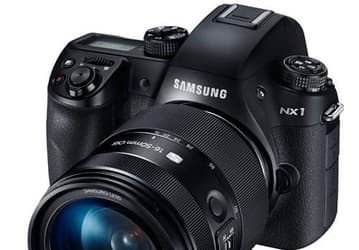 Появились изображения и спецификации беззеркальной камеры Samsung NX1