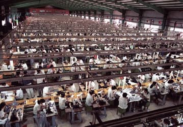 Foxconn помогает китайским производителям смартфонов, чтобы уменьшить зависимость от Apple