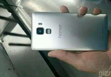 На фото засветились смартфоны Huawei Honor 7 и Honor 7 Plus