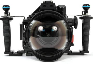 Подводный бокс Nauticam NA-EM5II предназначен для камеры Olympus OM-D EM-5 Mark II