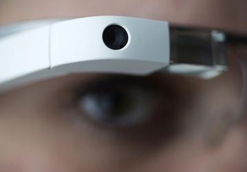 Luxottica участвует в разработке новой версии умных очков Google Glass