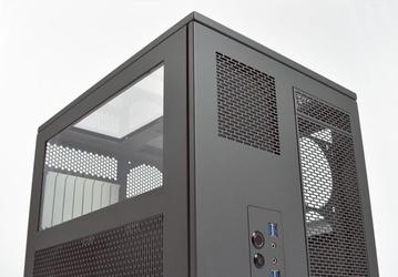 Компьютерный корпус CaseLabs Mercury S8S стоимостью от $350 поставляется в разобранном виде