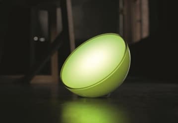 Умные светильники Philips Hue Go располагают собственным аккумулятором