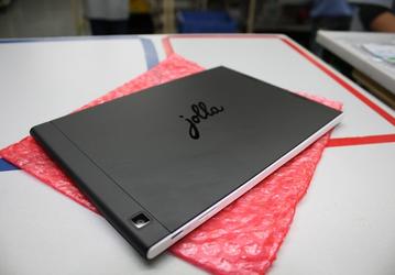 Jolla отправила первую партию планшетов разработчикам