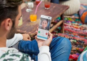 Представлен Xperia C5 Ultra — большой «практически безрамочный» смартфон с двумя камерами разрешением 13 Мп
