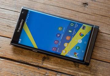 BlackBerry снизит стоимость смартфона Priv уже в феврале на фоне слабых продаж