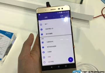 ZTE показала 6-дюймовый смартфон Axon Max