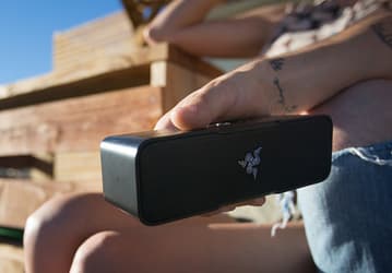 Мобильная акустическая система Razer Leviathan Mini оснащена интерфейсом Bluetooth 4.0