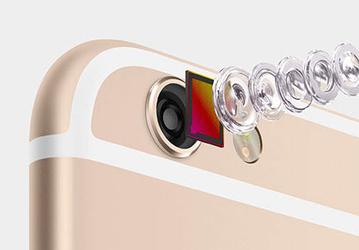 Над камерой iPhone трудятся 800 человек