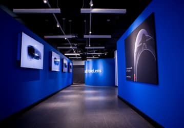 Microsoft открыла в своём флагманском магазине отдел шлемов HoloLens. Но лишь для разработчиков