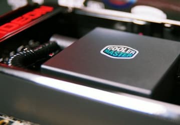 Asetek требует от AMD прекращения продаж видеокарт Radeon R9 Fury X из-за нарушения патентов