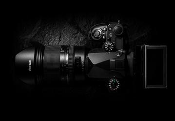 Опубликовано новое изображение полнокадровой зеркальной камеры Pentax и описание режима кадрирования