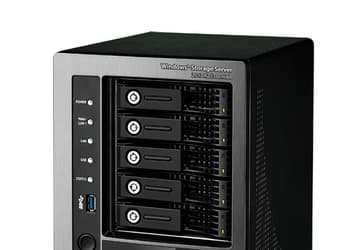 Сетевое хранилище Thecus W5810 работает под управлением Windows