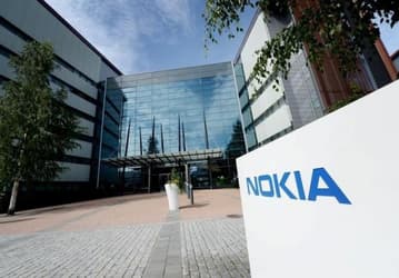 Nokia завершает продажу навигационного подразделения досрочно